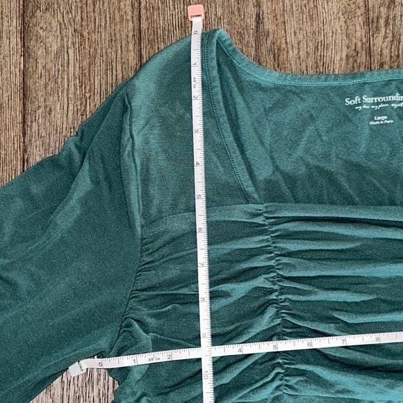 SOFT SURROUNDINGS Bella Vista top - Picture 9 of 11